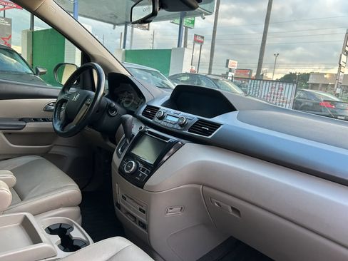 Used 2017 Honda Odyssey EX-L image 15