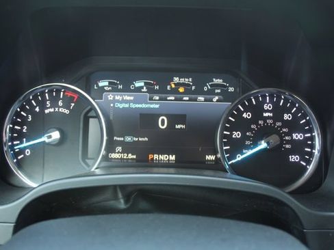 Used 2018 Ford Expedition Max Platinum AWD/4WD image 30