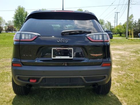 Used 2020 Jeep Cherokee Trailhawk w/ Cold Weather Group AWD/4WD image 4