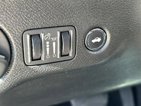 Used 2022 Dodge Challenger GT w/ Blacktop Package image 25