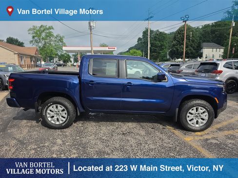 Used 2022 Nissan Frontier SV w/ Technology Package AWD/4WD image 4