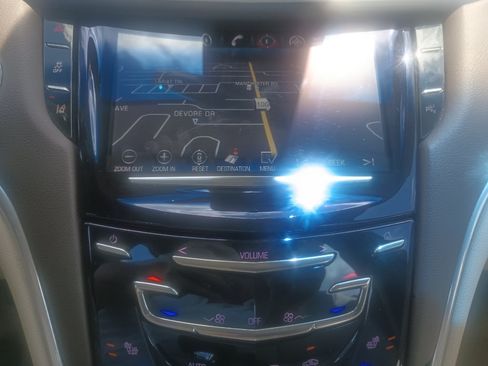 Used 2014 Cadillac XTS Luxury w/ Driver Awareness Package FWD image 23