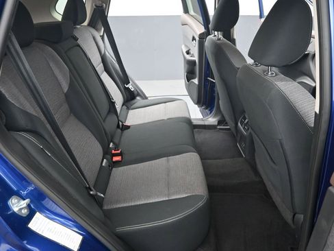 Used 2023 Nissan Rogue SV image 27