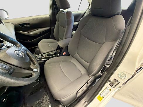 Used 2022 Toyota Corolla LE image 12