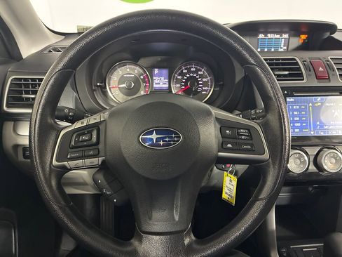 Used 2016 Subaru Forester 2.5i Premium AWD/4WD image 10