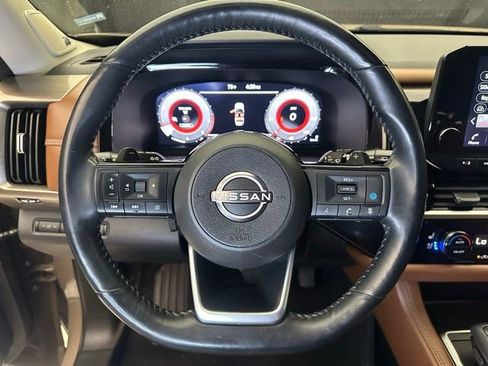 Used 2023 Nissan Pathfinder Platinum AWD/4WD image 25