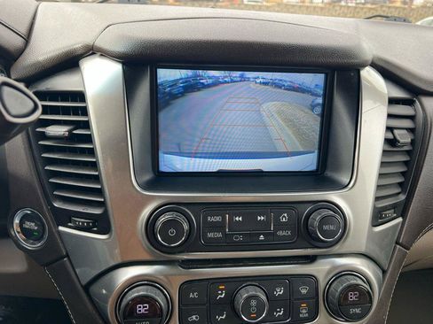 Used 2018 Chevrolet Suburban LT w/ LT Signature Package image 39