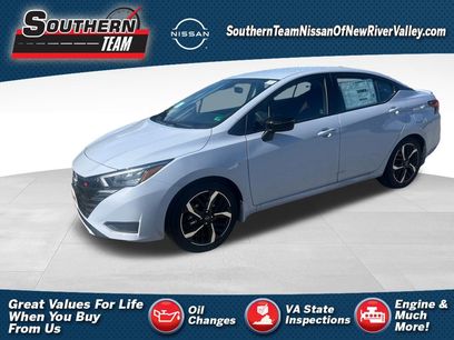 New 2025 Nissan Versa SR w/ Trunk Package