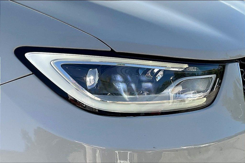 Used 2021 Chrysler Pacifica Touring-L w/ Uconnect Theater Family Group FWD image 32