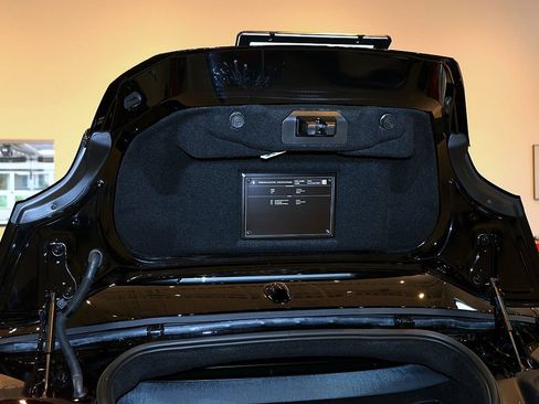 Certified 2025 Ferrari Roma Spider RWD image 94