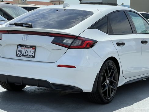 Used 2022 Honda Civic Sport image 8