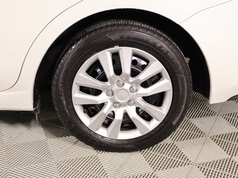 Used 2023 Subaru Impreza 2.0i image 17