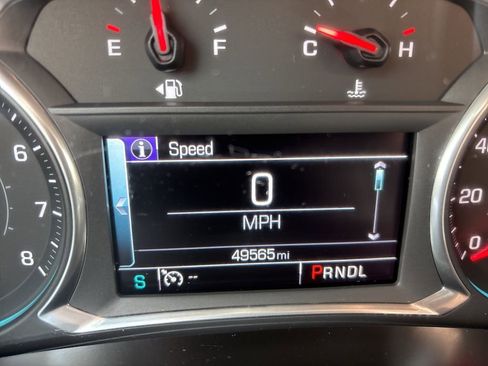 Used 2018 Chevrolet Equinox LT w/ Sun & Infotainment Package image 40