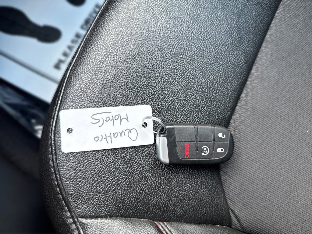 Used 2022 Jeep Compass Trailhawk AWD/4WD image 34