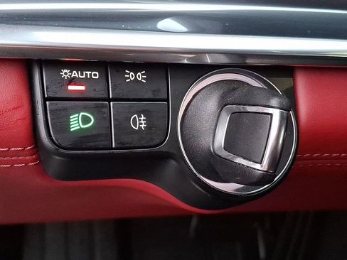 Used 2023 Porsche Panamera 4 w/ Premium Package image 22