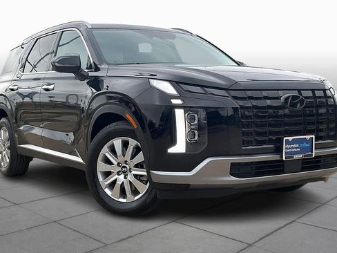 Used 2024 Hyundai Palisade SEL FWD image 3