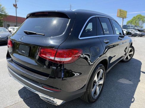 Used 2017 Mercedes-Benz GLC 300 w/ Premium 1 Package image 4