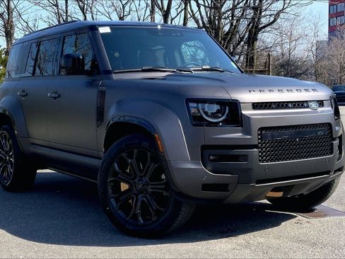 New 2026 Land Rover Defender 110 OCTA image 2