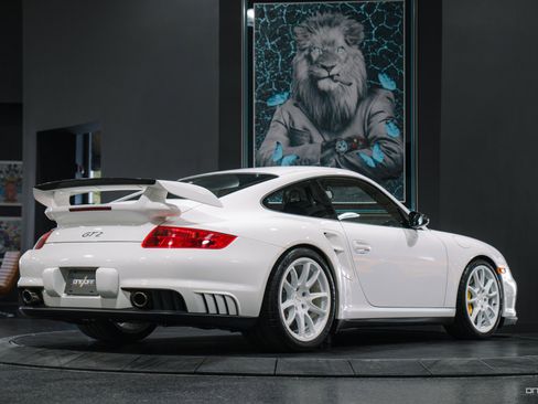 Used 2008 Porsche 911 GT2 image 4