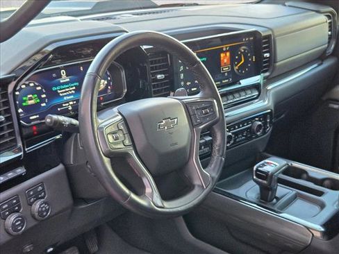 Used 2023 Chevrolet Silverado 1500 ZR2 w/ Technology Package image 9
