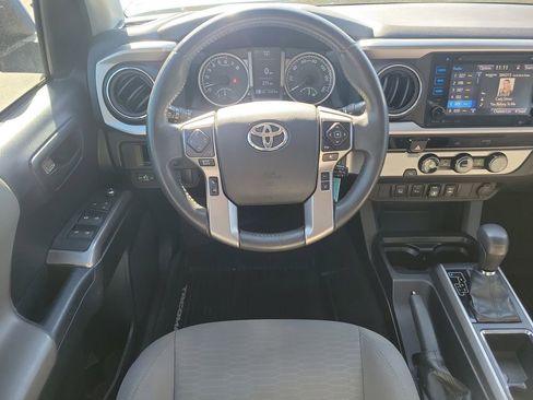 Used 2018 Toyota Tacoma SR5 image 15