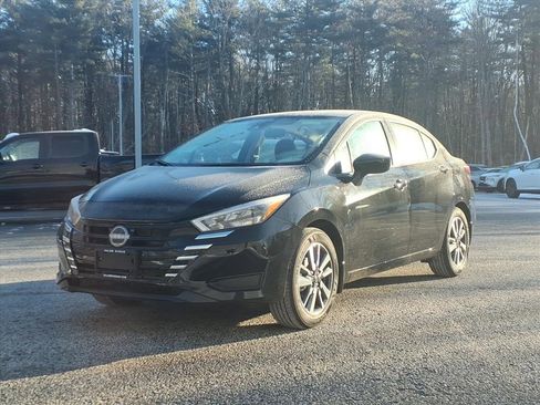 New 2025 Nissan Versa SV w/ Trunk Package image 3