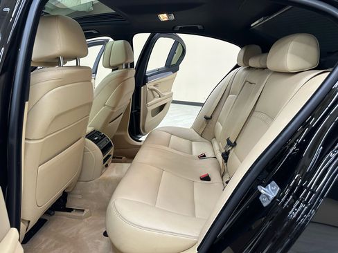 Used 2014 BMW 550i Sedan image 34