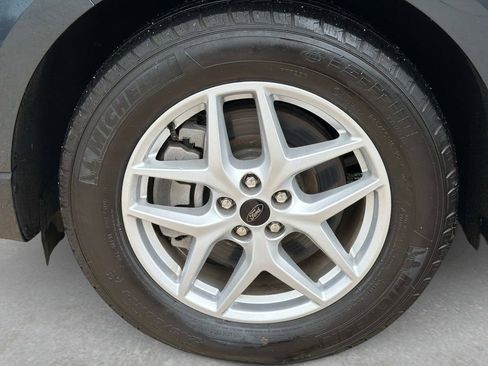 Used 2023 Ford Edge SEL AWD/4WD image 12