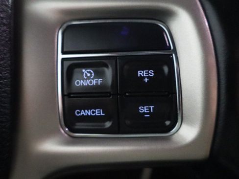 Used 2018 RAM 2500 Laramie AWD/4WD image 39