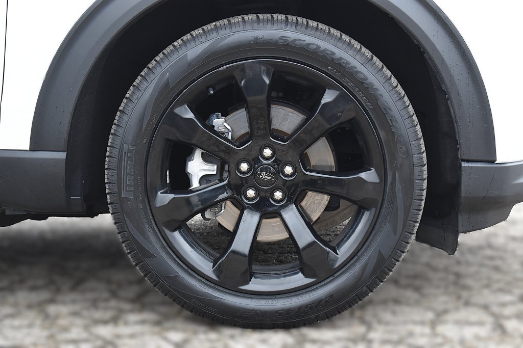 Used 2023 Ford Explorer ST-Line AWD/4WD image 6