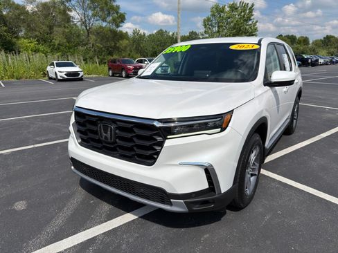 Used 2023 Honda Pilot EX-L image 2