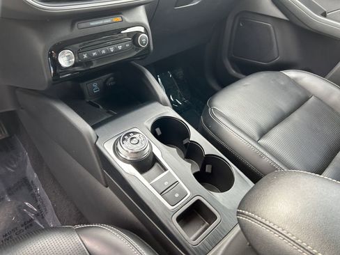 Used 2023 Ford Escape Platinum image 35