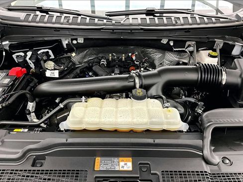 Certified 2025 Ford Expedition Active AWD/4WD image 10