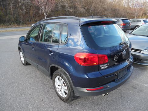 Used 2016 Volkswagen Tiguan S image 3