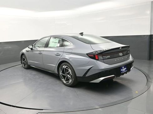 New 2026 Hyundai Sonata SEL FWD image 6
