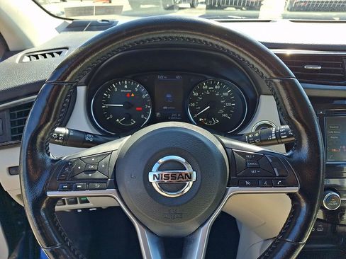 Used 2020 Nissan Rogue Sport SV w/ All-Weather Package AWD/4WD image 19