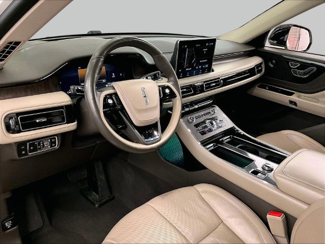 Used 2021 Lincoln Aviator Grand Touring w/ Equipment Group 301A AWD/4WD image 12