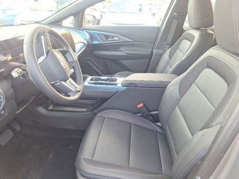 New 2026 Chevrolet Equinox EV LT image 8