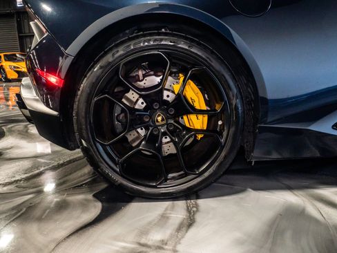 Used 2018 Lamborghini Huracan LP 580-2 image 27