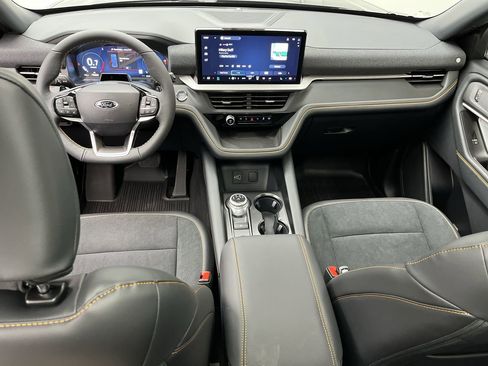 Used 2026 Ford Explorer Tremor w/ Tremor Ultimate Package AWD/4WD image 4