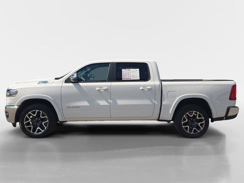 Used 2025 RAM 1500 Laramie AWD/4WD image 2