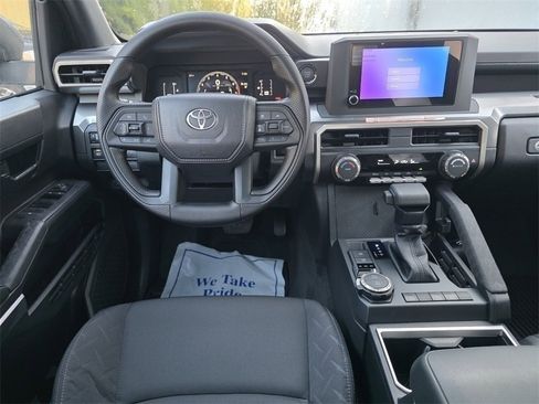 Used 2026 Toyota Tacoma SR5 image 7
