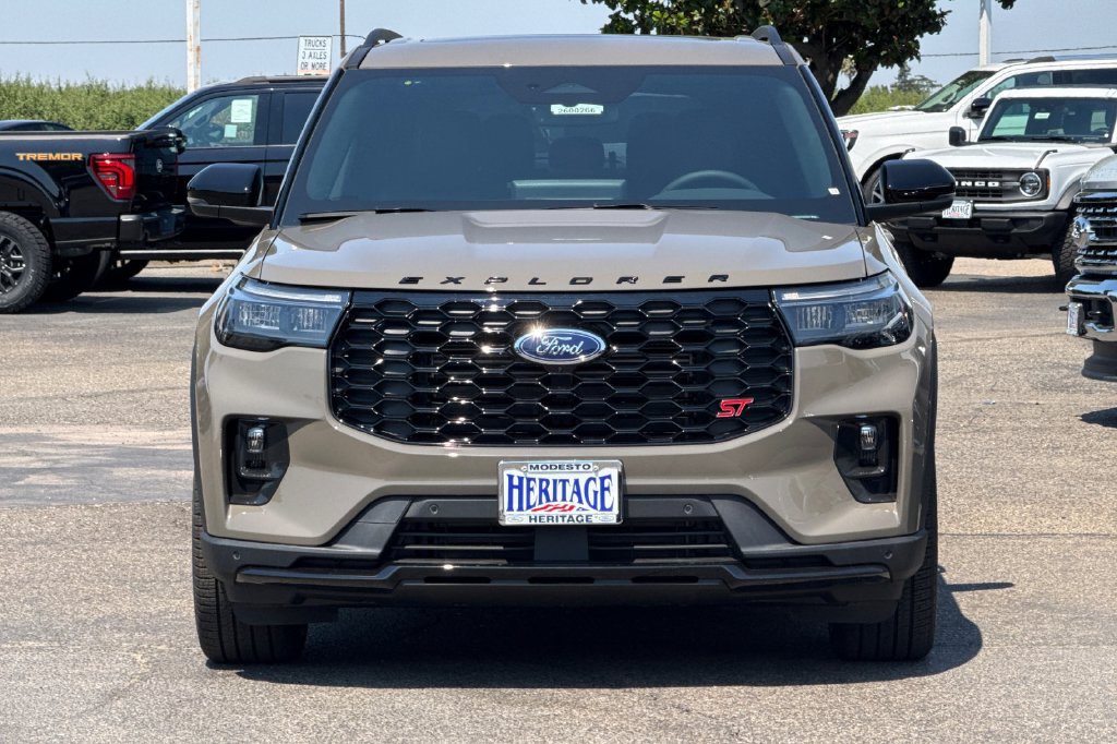 New 2026 Ford Explorer ST w/ Sun And Sound Package AWD/4WD image 9
