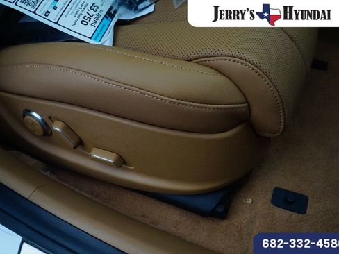 Used 2025 Genesis G80 2.5T image 24