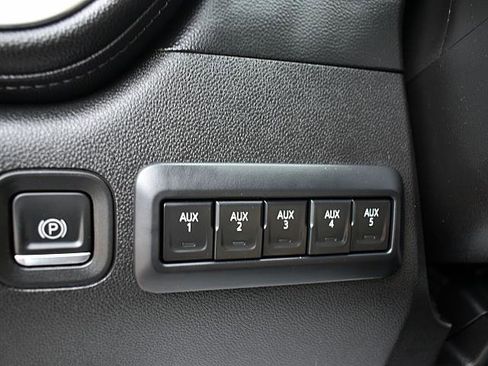 Used 2021 Chevrolet Silverado 2500 High Country w/ Z71 Off-Road Package image 23