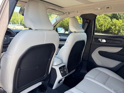 New 2026 Volvo XC40 B4 Plus w/ Protection Package Premier image 21