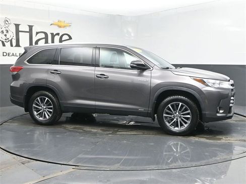 Used 2019 Toyota Highlander XLE image 50