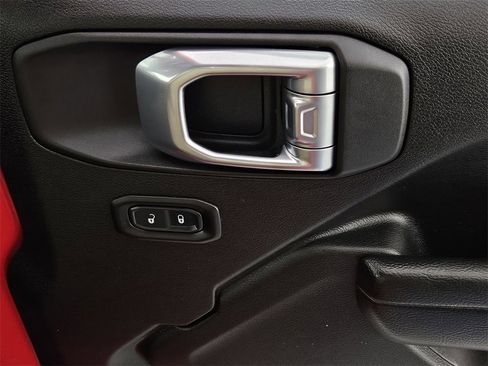 Used 2021 Jeep Wrangler Unlimited Sport image 28