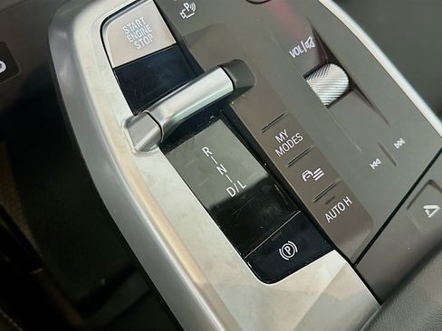 Used 2025 BMW X2 xDrive28i image 25