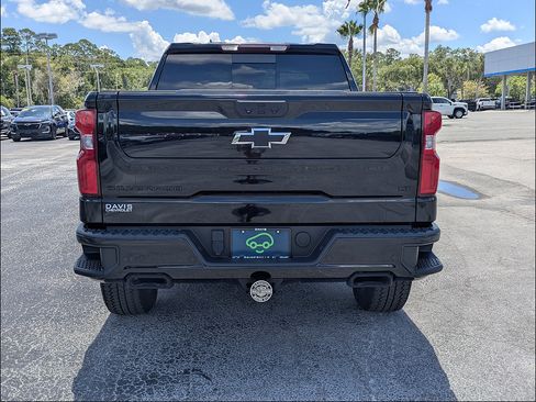Certified 2022 Chevrolet Silverado 1500 LT Trail Boss w/ LT Trail Boss Premium Package AWD/4WD image 6